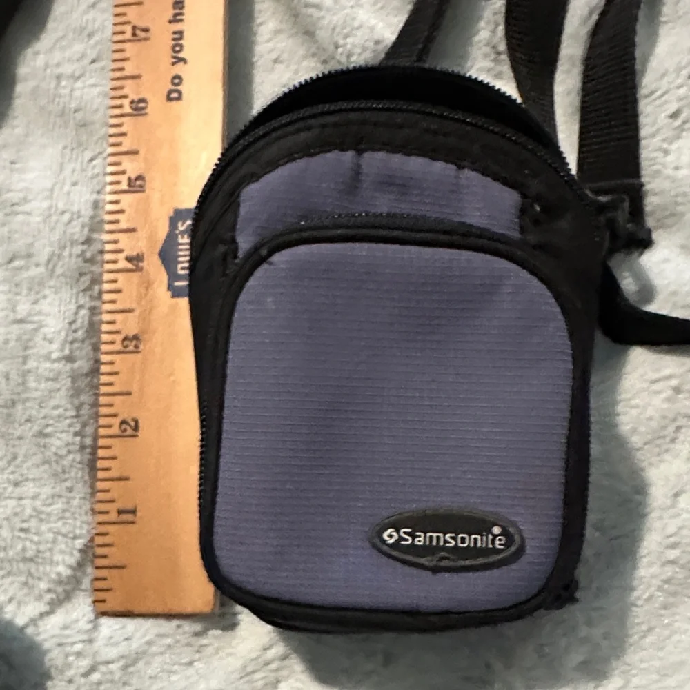 Samsonite Camera Bag with Belt Loop & Shoulder Strap